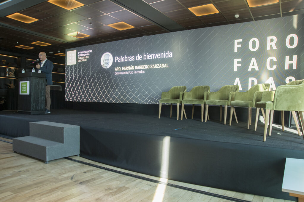 Foro de fachadas 01092026 conferencias 07