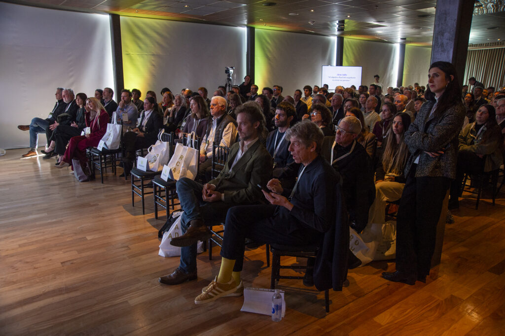 Foro de fachadas 01092026 conferencias 172