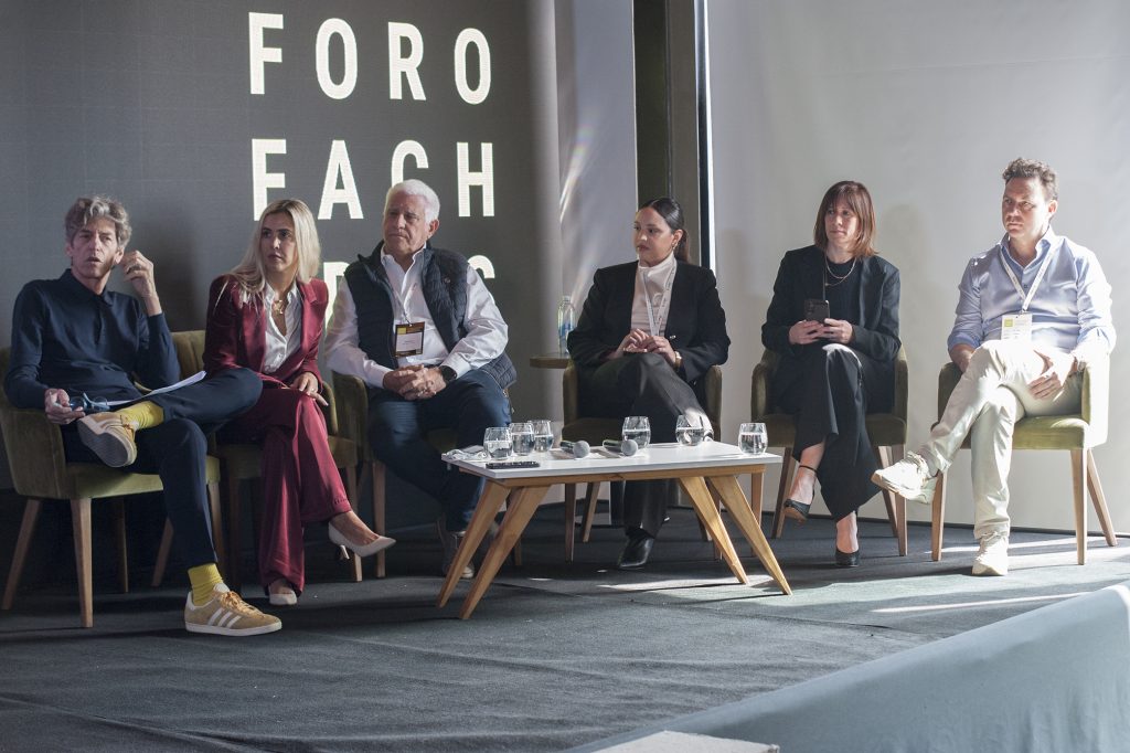 Foro de fachadas 01092026 conferencias 32
